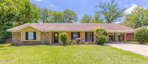 209 River Glen Street, Jackson, MS, 39211 | Card Image