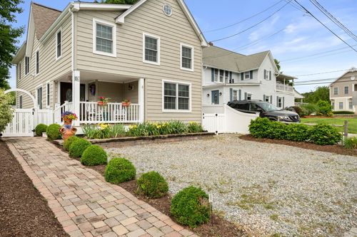 21 Prospect Ave, Niantic, CT, 06357-3008 | Card Image