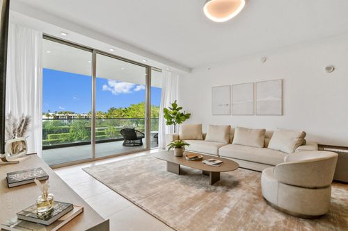 unit-305-10203 Collins Ave, Bal Harbour, FL, 33154-1751 | Card Image