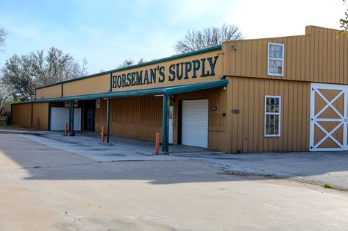 2020 Fort Worth Hwy, Weatherford, TX, 76086-4706 | Card Image