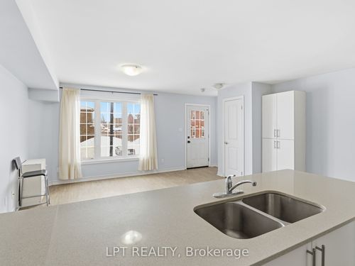 4-244 Penetanguishene Rd, Barrie, ON, L4M7C2 | Card Image