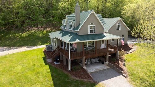 1909 Evergreen Rd, Thompsons Station, TN, 37179-9782 | Card Image