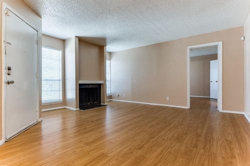 apt-205-919 S Weatherred Dr, Richardson, TX, 75080-7250 | Card Image