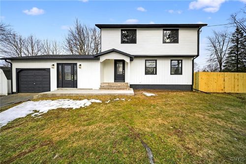 4115 Poplar Dr, Liverpool, NY, 13090-2111 | Card Image