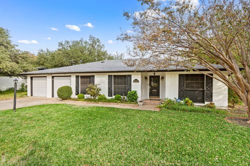 4508 Starlight Dr, Haltom City, TX, 76117-2148 | Card Image