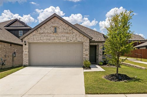 1801 Hazer Ln, Mesquite, TX, 75149-7640 | Card Image