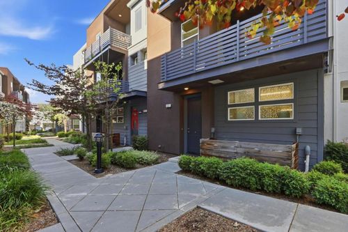 637 Clover Cir, Milpitas, CA, 95035-5049 | Card Image