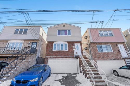 1-5712 Broadway, West New York, NJ, 07093-2718 | Card Image