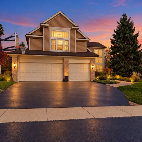 1823 Somerfield Ln, Crystal Lake, IL, 60014-2052 | Card Image
