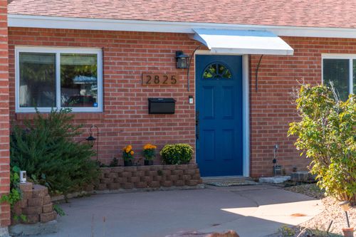 2825 Texas St, Albuquerque, NM, 87110-3735 | Card Image