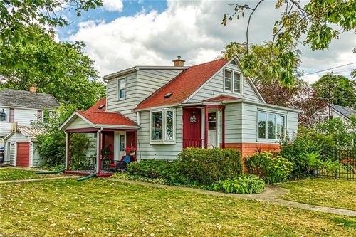 805 Broad St E, Dunnville, ON, N1A1H4 | Card Image