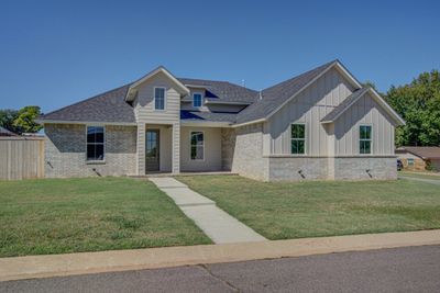 401 Clearview Drive, House other with 4 bedrooms, 2 bathrooms and null parking in Washington OK | Image 1