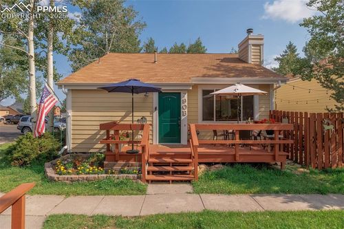 apt-b-790 Columbine Village Dr, Woodland Park, CO, 80863-8367 | Card Image