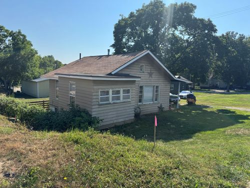 916 S Main St, Englewood, OH, 45322-2815 | Card Image