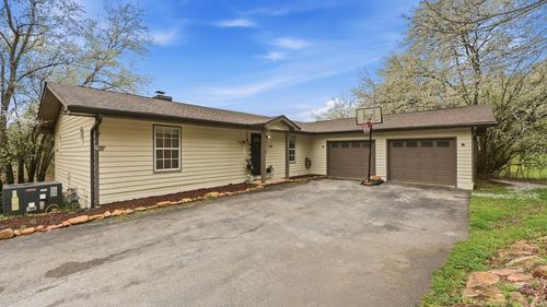 244 Highwater Rd, Soddy Daisy, TN, 37379-7639 | Card Image