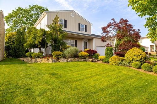 2741 Belle Rd, Bellmore, NY, 11710-5209 | Card Image