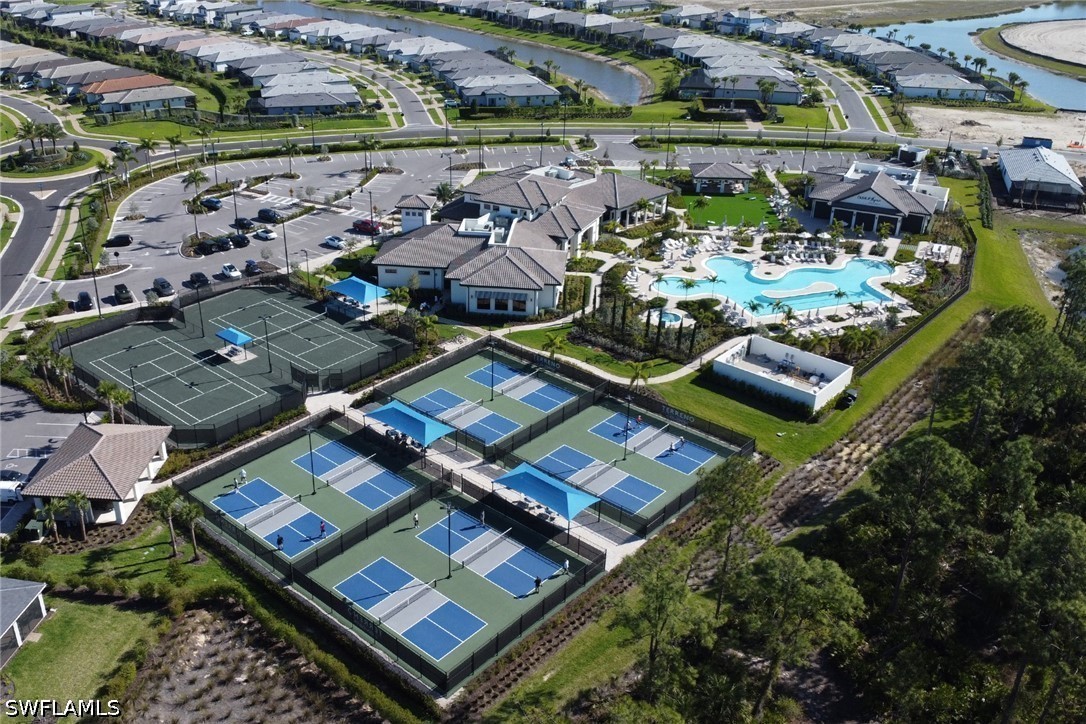 Residential in Naples 2