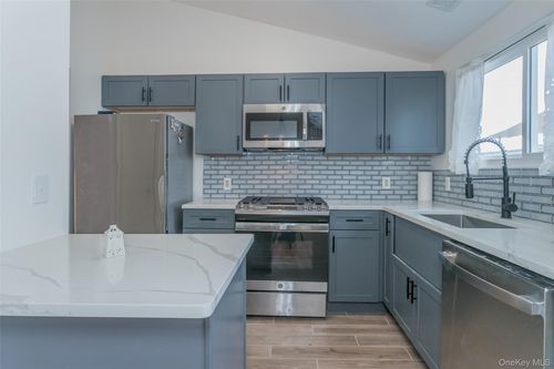 2113 Whispering Hls, Chester, NY, 10918 | Card Image