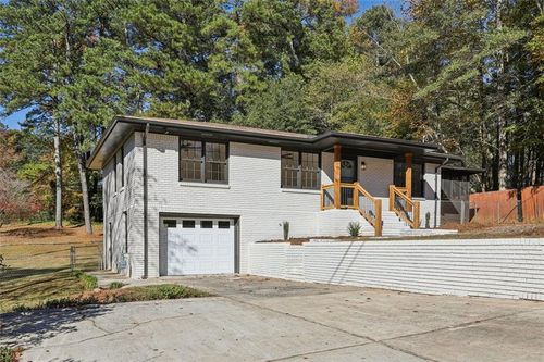 3004 Michael Dr Sw, Marietta, GA, 30060-6818 | Card Image