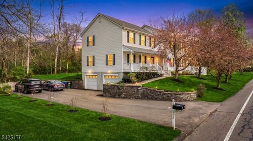 2-112 Peapack Rd, Far Hills, NJ, 07931-2757 | Card Image