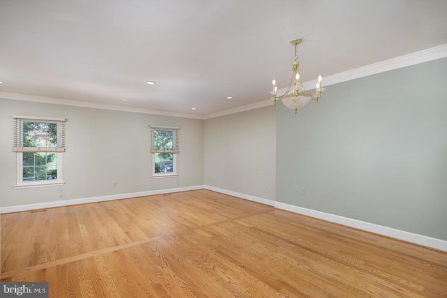 7710 Asterella Ct, Townhouse with 3 bedrooms, 4 bathrooms and null parking in SPRINGFIELD VA | Image 9