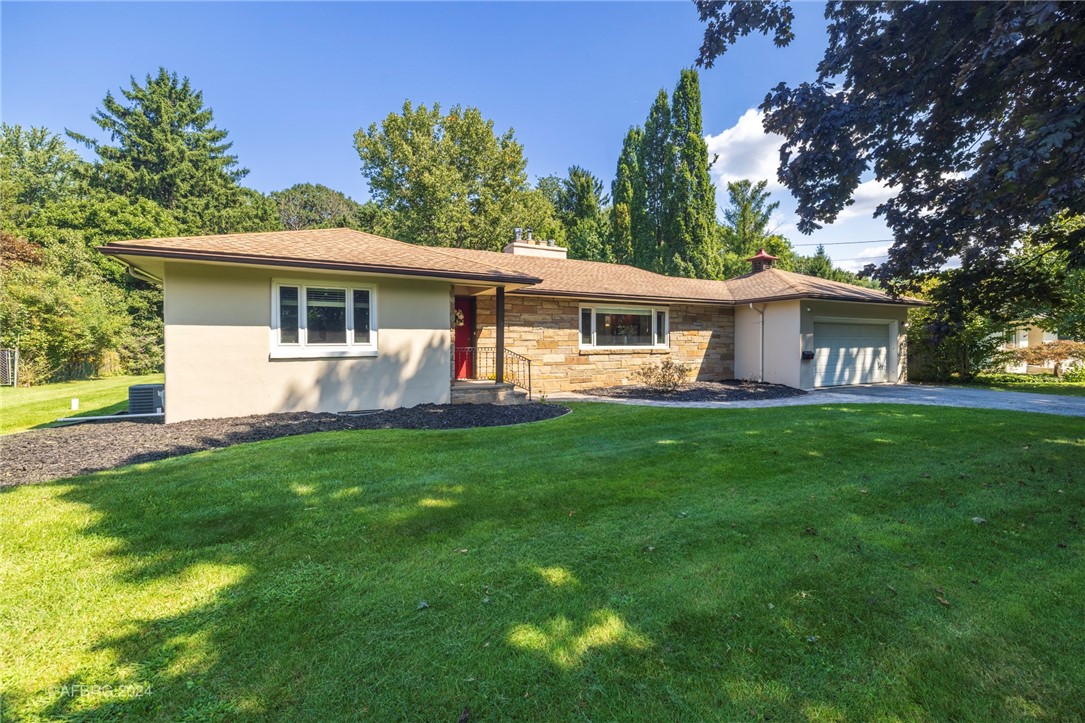 Parkview Dr, Rochester, NY 14625