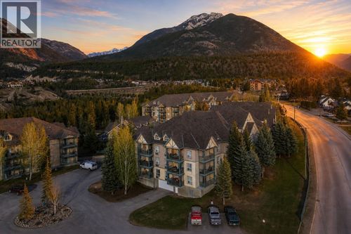 205-4767 Forsters Landing Rd, Radium Hot Springs, BC, V0A1M0 | Card Image