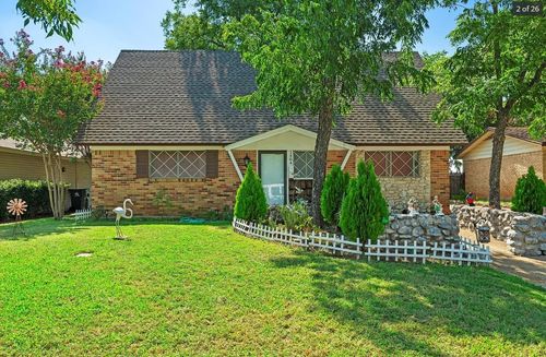 1404 Tatum Dr, Arlington, TX, 76012-2328 | Card Image