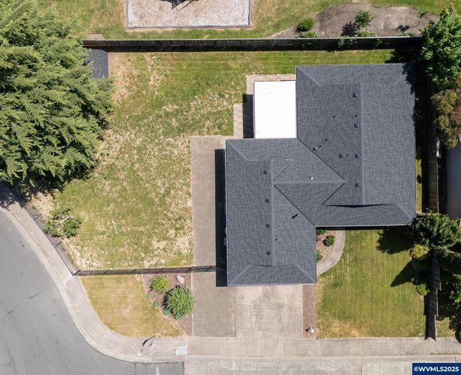 2005 Madison St Se, House other with 3 bedrooms, 2 bathrooms and null parking in Albany OR | Image 38