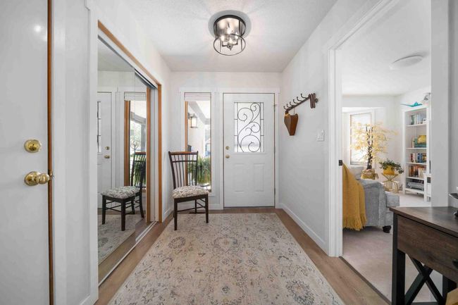 74 Park Meadows Lane Se, Townhouse with 3 bedrooms, 3 bathrooms and 3 parking in Medicine Hat AB | Image 6