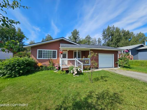 546 N Bailey St, Palmer, AK, 99645-6032 | Card Image
