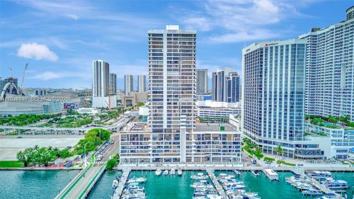 17e-555 Ne 15th St, Miami, FL, 33132-1402 | Card Image