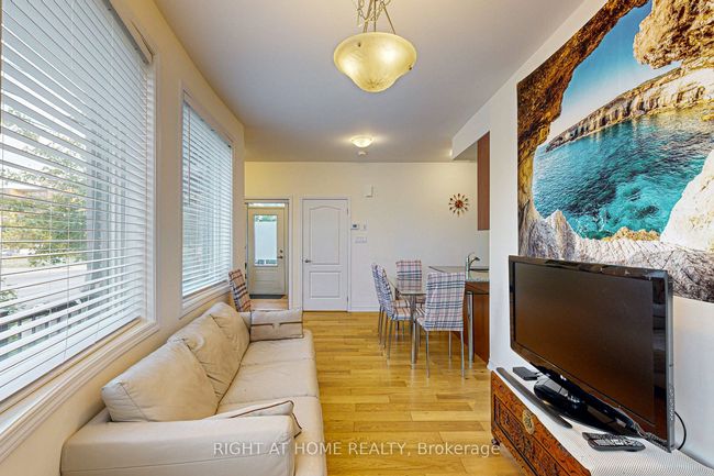 12 - 1972 Victoria Park Ave, House attached with 3 bedrooms, 2 bathrooms and null parking in North York ON | Image 17