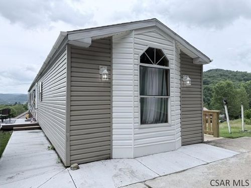 321 Cord St, Johnstown, PA, 15906-1870 | Card Image