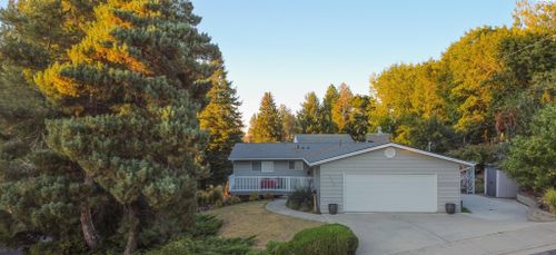 updated-4-bedroom-near-su-230 Sw Cedar Street, Pullman, WA, 99163 | Card Image