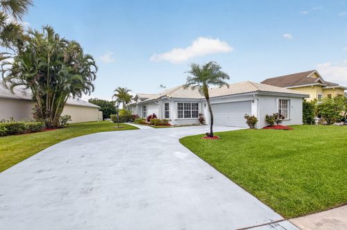 6413 Lansdowne Cir, Boynton Beach, FL, 33472-5111 | Card Image