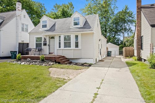 1339 West Blvd, Berkley, MI, 48072-2082 | Card Image