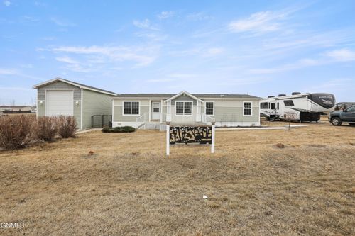 4160 143w Ave Nw, Alexander, ND, 58831-9533 | Card Image