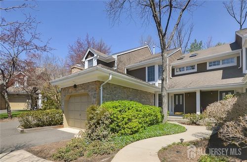 22 Briarwood Ct, Princeton, NJ, 08540-9401 | Card Image