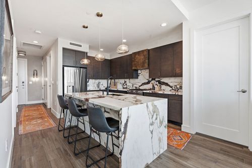 1214-222 West Ave, Austin, TX, 78701-4657 | Card Image