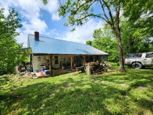 105 Log Home Ln, Moss, TN, 38575-6241 | Card Image