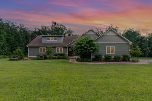 216 W 1050 N, Chesterton, IN, 46304-8806 | Card Image