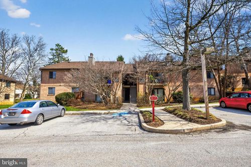 23-23 Le Forge Ct, CHESTERBROOK, PA, 19087-1221 | Card Image