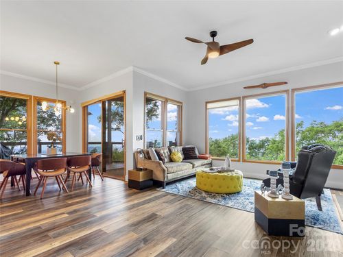 d-3-66 Club Villa Ct, Burnsville, NC, 28714-1560 | Card Image