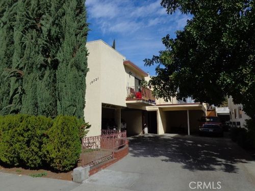 10721 Bloomfield St, North Hollywood, CA, 91602-2727 | Card Image