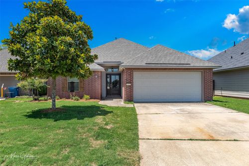 3287 Grand Lake Dr, Bossier City, LA, 71111-6352 | Card Image