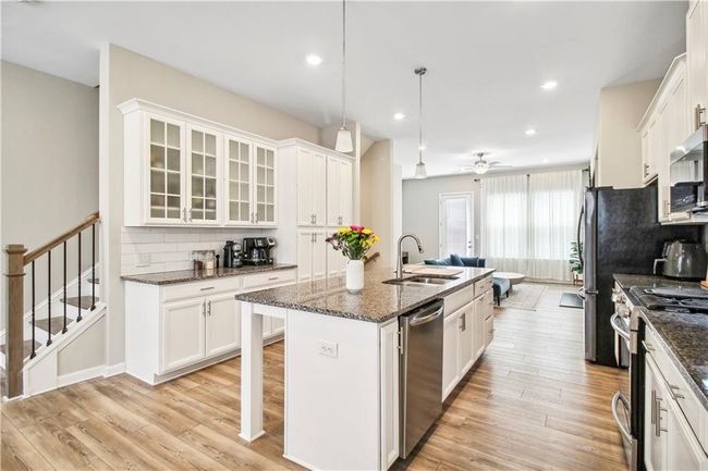 3313 Park Pointe Cir, Townhouse with 3 bedrooms, 4 bathrooms and null parking in Scottdale GA | Image 5