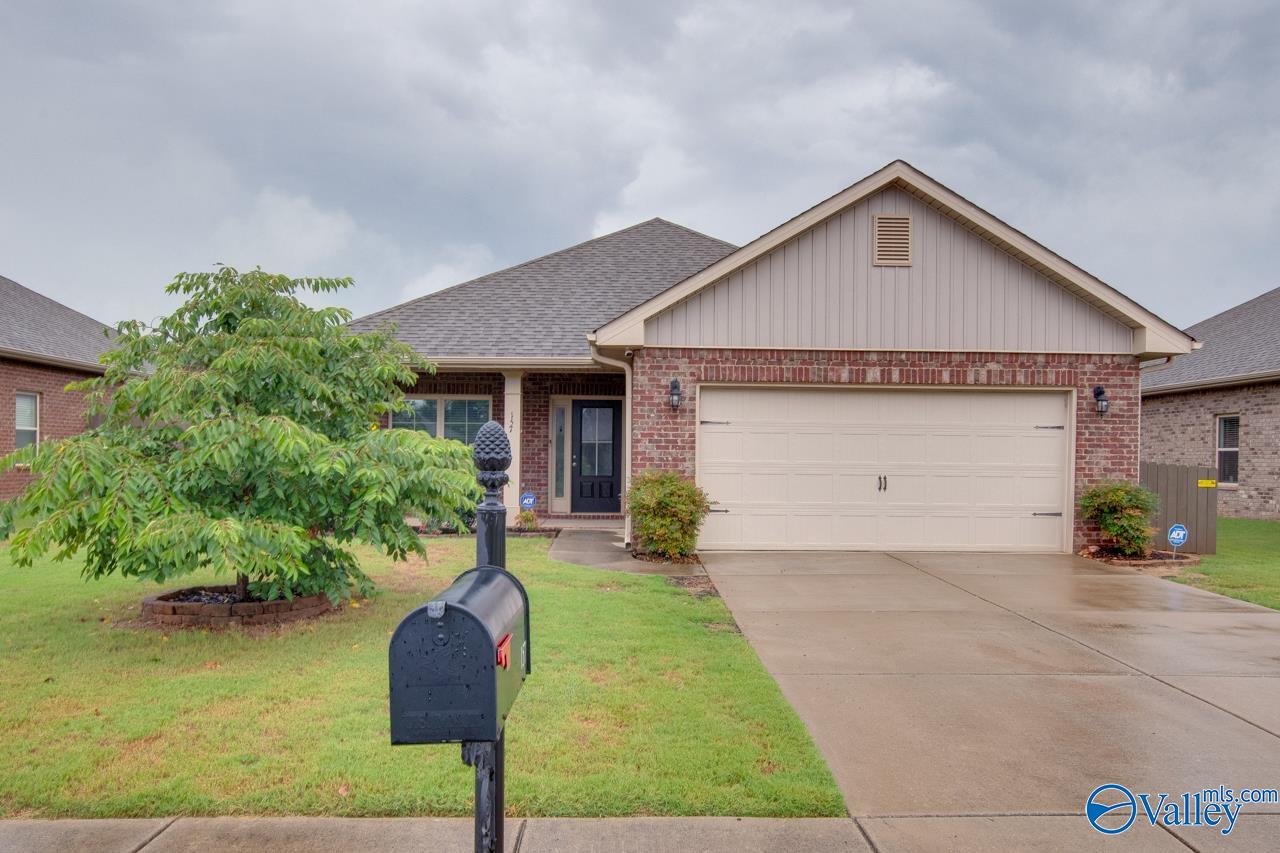 Kenton Ln, Madison, AL 35756