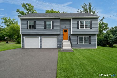 48 Lake St, Moosup, CT, 06354-1108 | Card Image