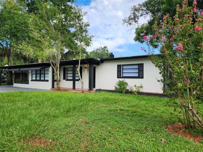 415 W Oak Drive, House other with 3 bedrooms, 2 bathrooms and null parking in Lakeland FL | Image 3